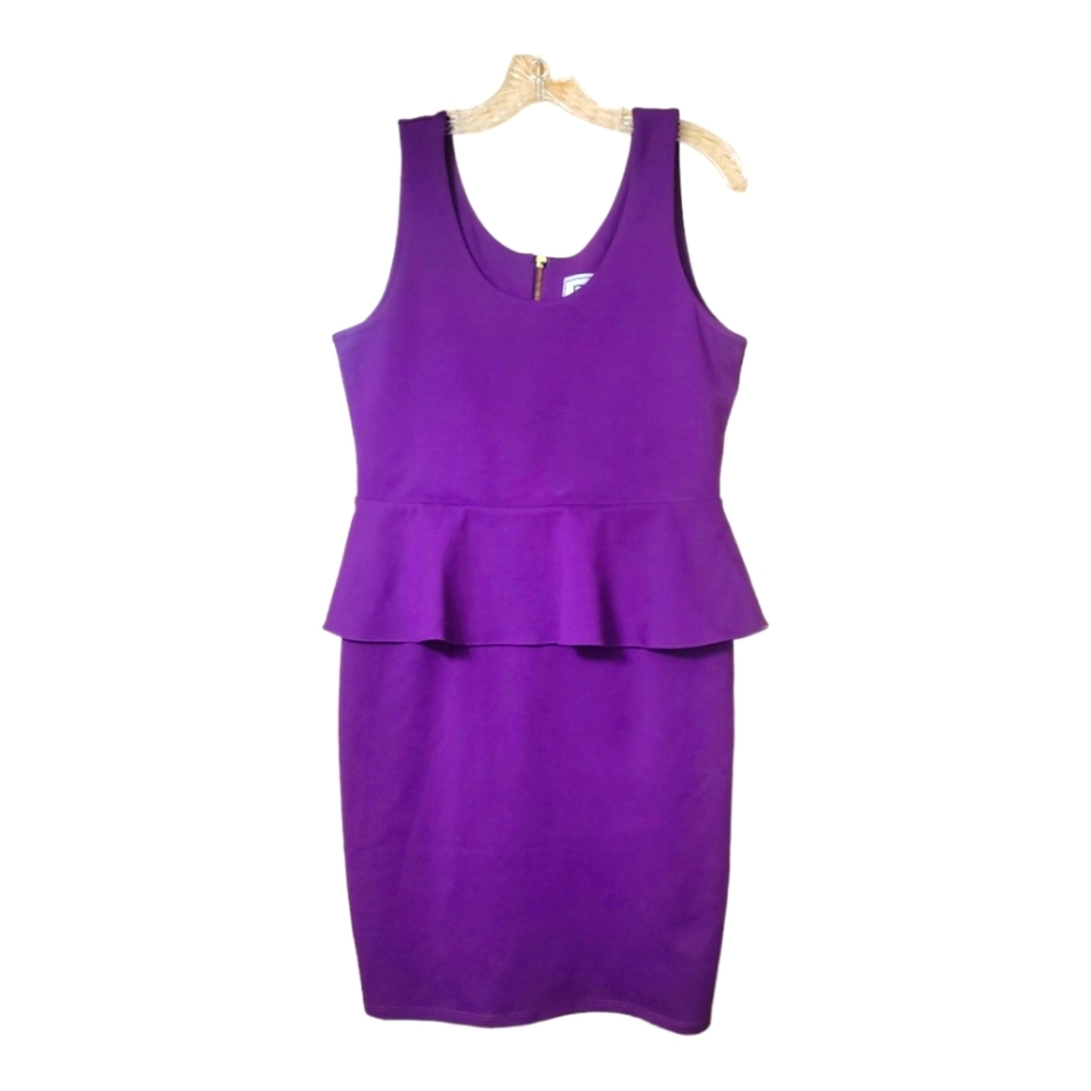 Super cute peplum dress Large